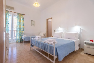 Delfini Hotel, Adamas Delfini Hotel