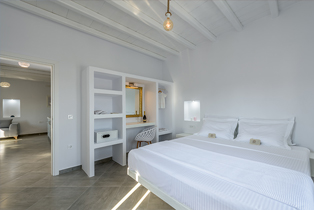 Matilda Milos - Cycladic Living Matilda Milos - Cycladic Living